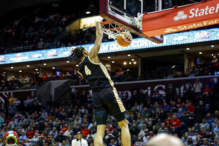 Bass Pro Tournament of Champions Missouri boys basketball dunk contest January 13 2024 Nate Latsch 25468